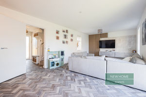 Photo 22- click for photo gallery